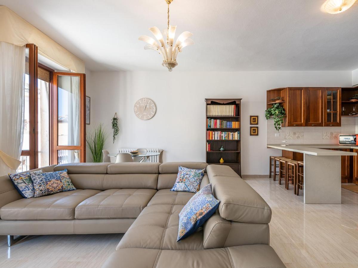 Apartment On Shopping Street Cagliari Dış mekan fotoğraf
